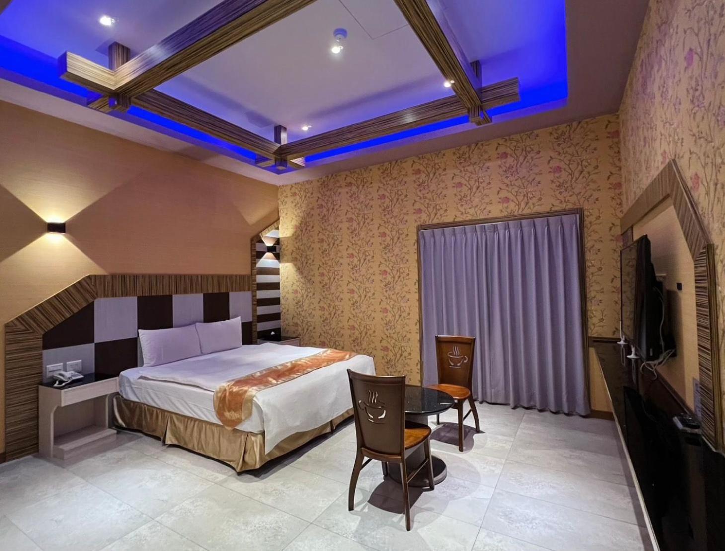 Pingtung Wei Feng Exquisite Motel Pintung Branch المظهر الخارجي الصورة