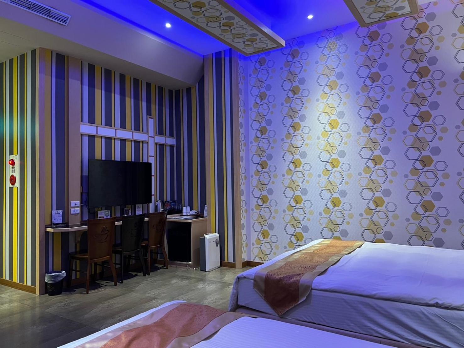 Pingtung Wei Feng Exquisite Motel Pintung Branch المظهر الخارجي الصورة